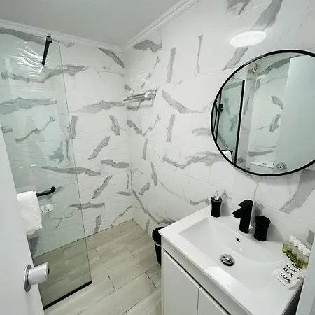 Well Located Flat At Oura