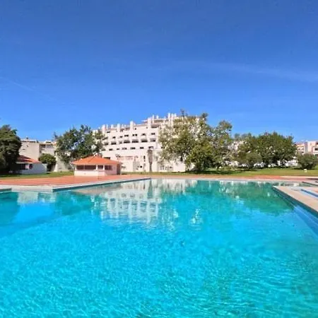 Apartment Well Located Flat At Oura